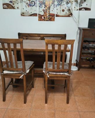 Tavolo panca contenitore e sedie