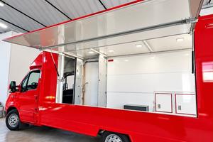 AUTONEGOZIO paninoteca ambulante food truck