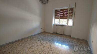 appartamento 4 vani zona villa