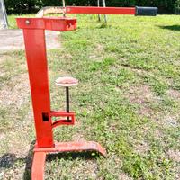 Tappatrice a leva per tappi in sughero 