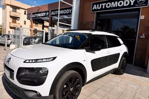 Citroen C4 Cactus BlueHDi 100 Shine
