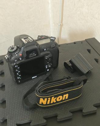 kit reflex D7100 + 3 Obiettivi + Accessori con box