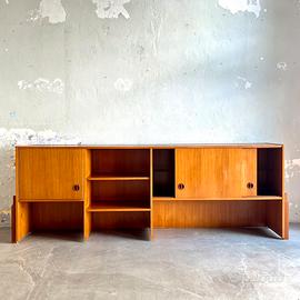 Mobile credenza in legno anni 60, stile nordico