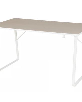 Scrivania gaming IKEA con passacavi e gancio