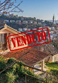 Casa indipendente di 240 m² con 5 locali e box aut