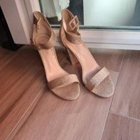 Sandalo glitter oro con tacco