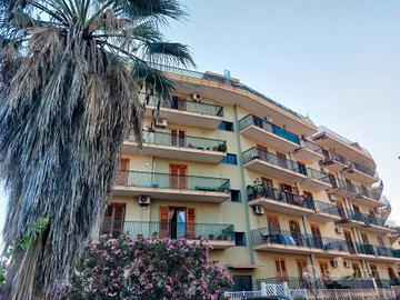 Via wagner: luminoso 3v con terrazzo e garage