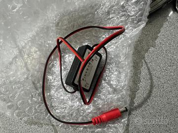 Relè correttore di tensione per videocamera auto