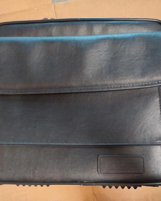 PortaPC TARGUS in ecopelle