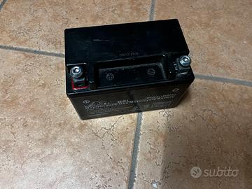 Batteria moto 8Ah 12V