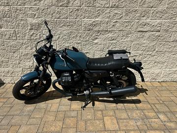 MOTO GUZZI V7 III STONE NIGHT PACK
