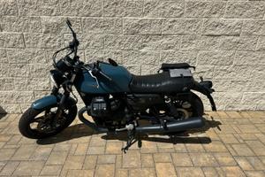 MOTO GUZZI V7 III STONE NIGHT PACK