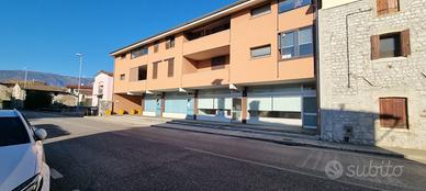Vigonovo di Fontanafredda negozio € 400,00 rif.C58