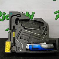 KIT EMERGENZA CON CRIC PER CLIO II ANNO 2004