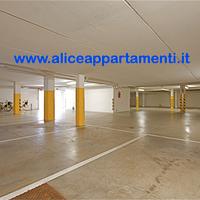 Maggio Trilo n.9 Asc.Garage, Air