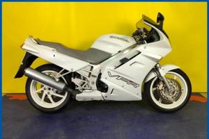 HONDA VFR 750 F Finanziabile - BIANCO - 117726