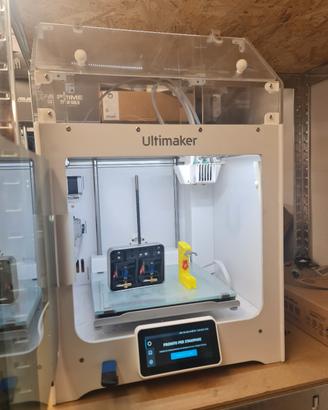 stampante 3d Ultimaker S3
