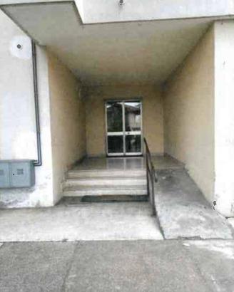 Immobile in asta di 123 m² con 5 locali e box auto