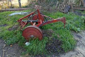 Carrello idrauli agricolo portattrezzi per cingoli