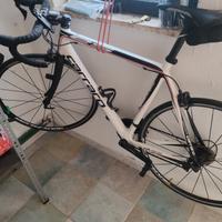 bicicletta in carbonio 