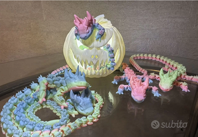 Un drago e una zucca giocattolo per bambini