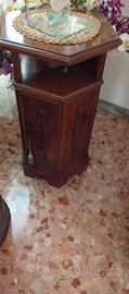 mobiletto esagonale in legno