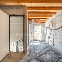 Bivani di 60 mq su due livelli da definire