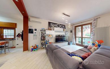 4 LOCALI RISTRUTTURATO