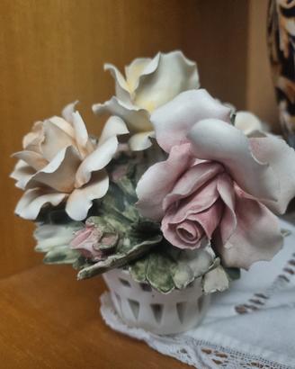 vasetto roselline Capodimonte