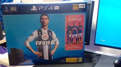 PS4 Pro 1TB + 5 giochi + dock ricarica – tutto inc