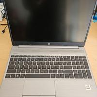 HP 250 G8 - I5 1035G1 - 8GB RAM - 256GB
