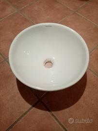 Lavabo a bacinella da appoggio in ceramica