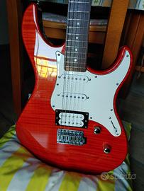 Yamaha Pacifica 212 VFM