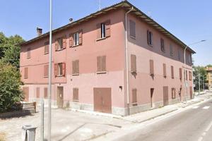 Immobile in asta di 114 m² con 3 locali e box auto