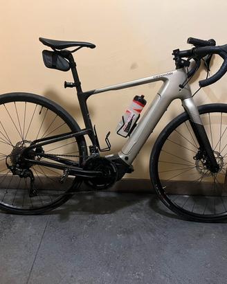 Gravel ebike cannondate topstone neo carbon 4