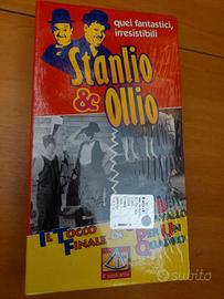 38 videocassette Stanlio & Ollio