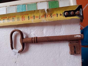 Chiave antica (7) L12