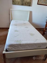 Letto singolo + Materasso + Copri materasso