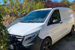 Mercedes Vito 119d