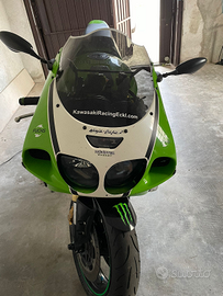 Kawasaki ninja zx7r 1996