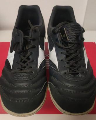 Mizuno Morelia Sala Club TF - Calcetto 44.5 Nero