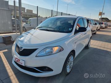 Lancia Ypsilon 1.2 69 CV 5 porte GPL Ecochic Gold 