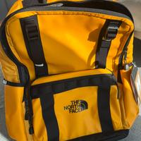 Zaino The North Face giallo nuovo