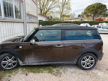 MINI COOPER INCIDENTATA