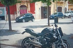 Kawasaki Er6n depotenziata a libretto