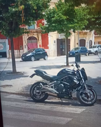 Kawasaki Er6n depotenziata a libretto