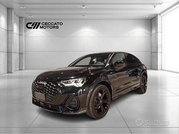 Audi Q3 Sportback 40 2.0 tdi Identity Black quattr