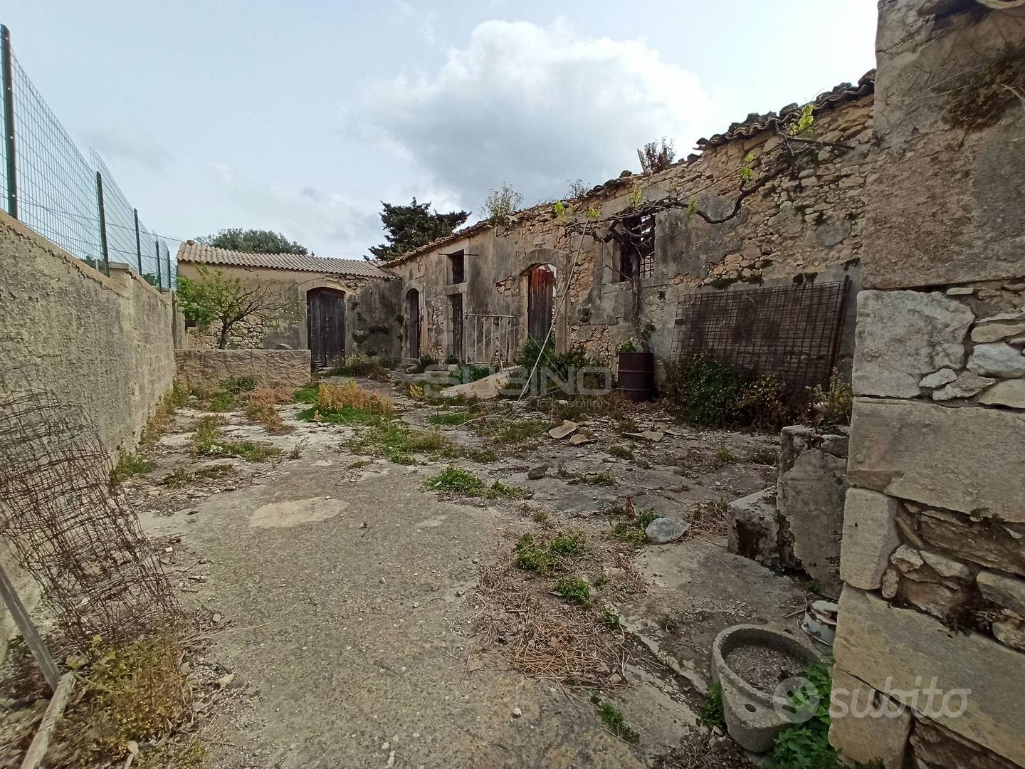 Caseggiato - Siracusa - Altro