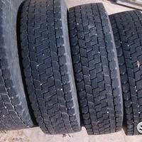 4 gomme usate autocarro 265 70 19.5 bridgeston