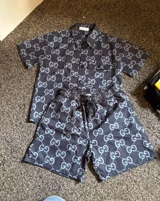 completo gucci